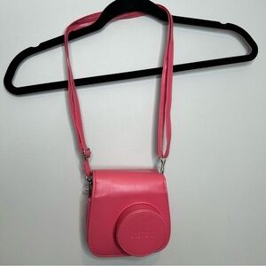 Instasize‎ pink camera case